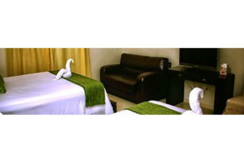 Hotel Dominicana Plus 巴瓦罗 外观 照片
